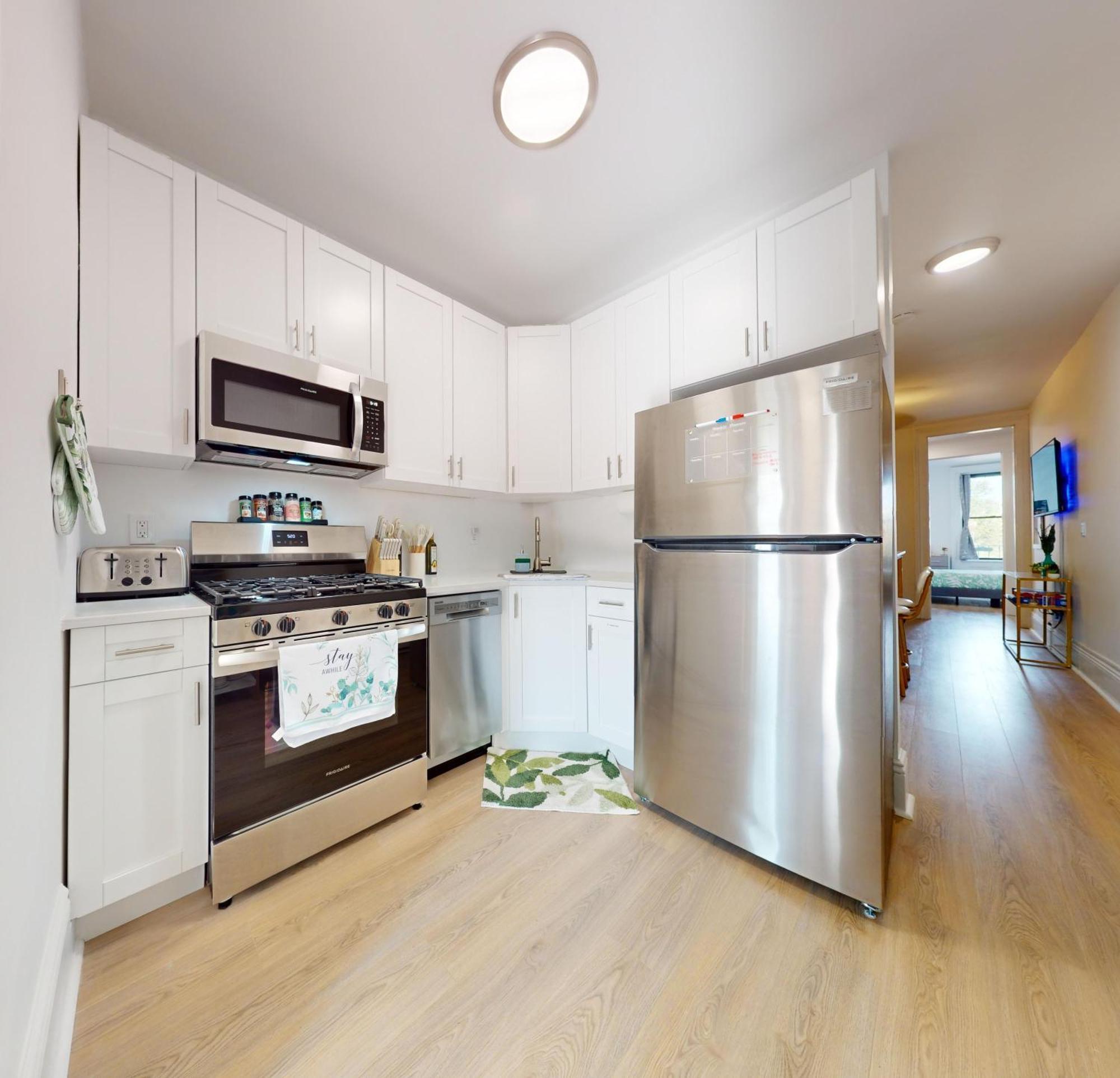 Garden Street Retreat Close To Nyc Sleeps 6 Hoboken Eksteriør billede